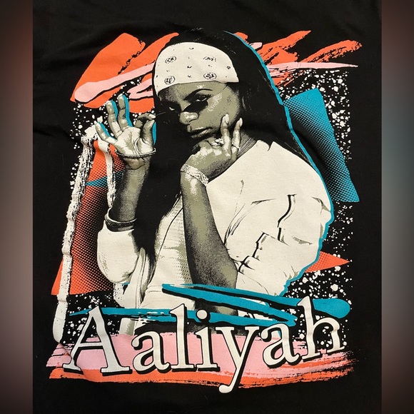 Aaliyah Unisex t-shirt Size Small - Picture 2 of 8